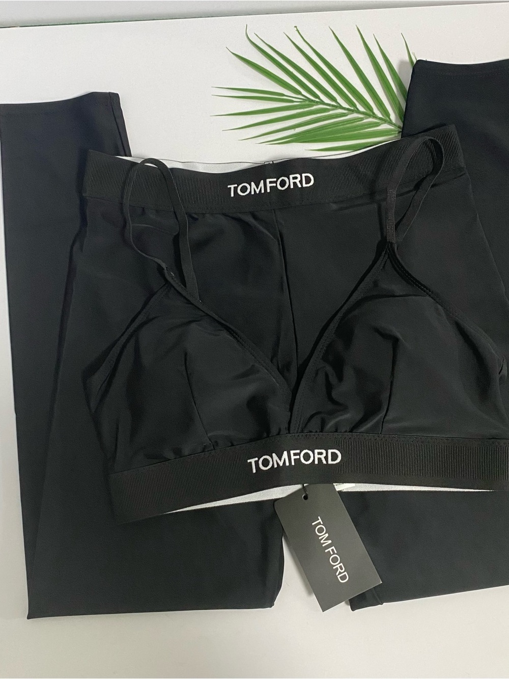 Tom Ford Black Bralette and High-Rise Leggings Set - Picture 2 of 6